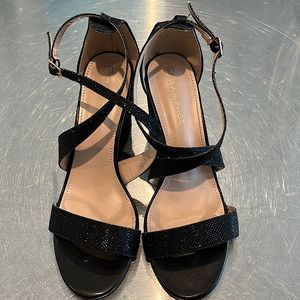 Rampage Black glittery gala strappy sandal Sz 9M, 3.5” heel. Easy to walk in!